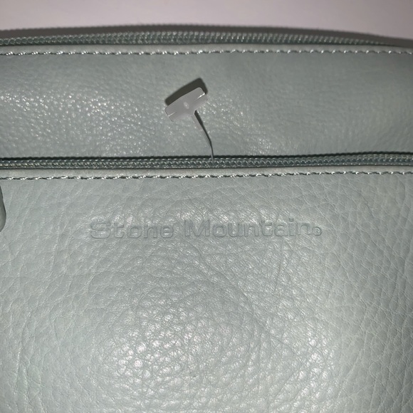 STONE MOUNTAIN - Picture 6 of 8